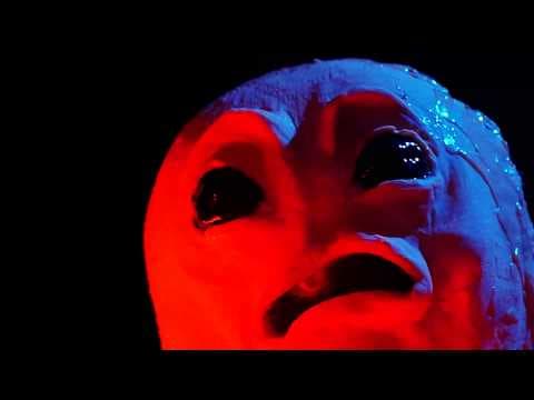 Trailer 1