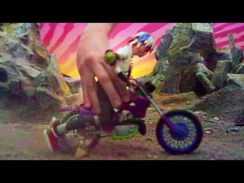 Trailer 1